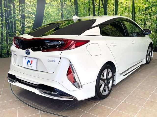 TOYOTA PRIUS PHV 2017