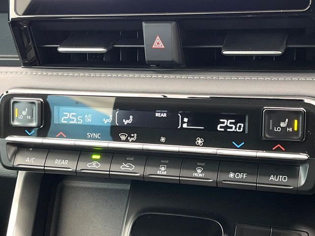 TOYOTA NOAH HYBRID 2025