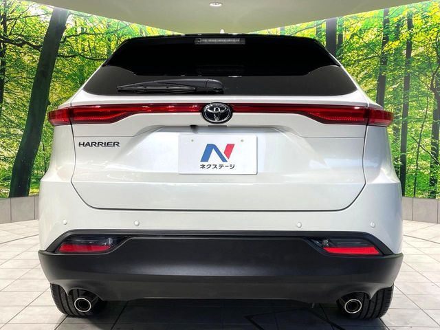 TOYOTA HARRIER 2WD 2022