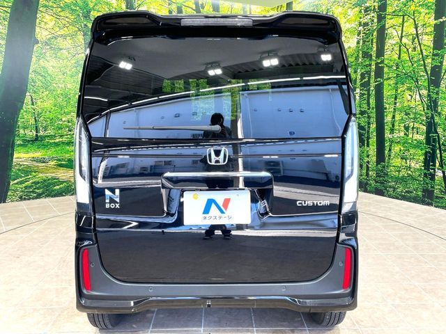 HONDA N BOX CUSTOM 2024
