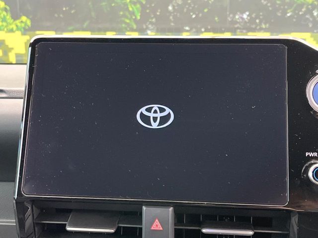 TOYOTA VOXY HYBRID 2023