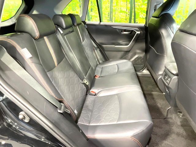 TOYOTA RAV4 4WD 2021