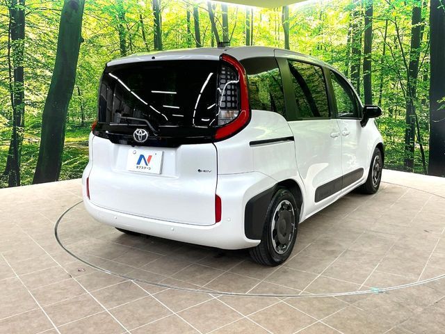 TOYOTA SIENTA HYBRID 2025