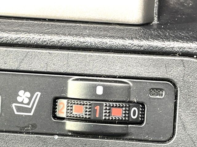 TOYOTA LANDCRUISER PRADO 2022