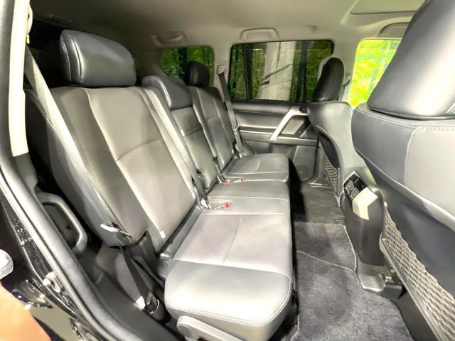 TOYOTA LANDCRUISER PRADO 2022