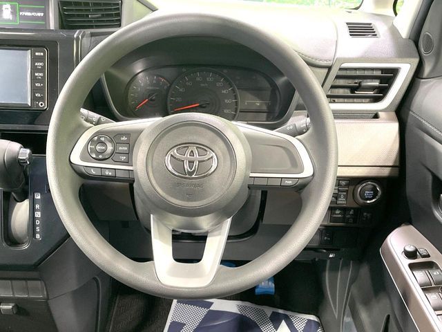 TOYOTA ROOMY 2021