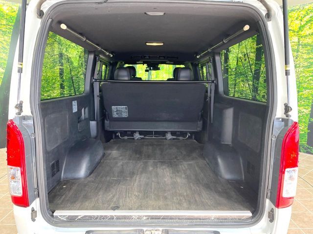 TOYOTA HIACE van 2WD 2019