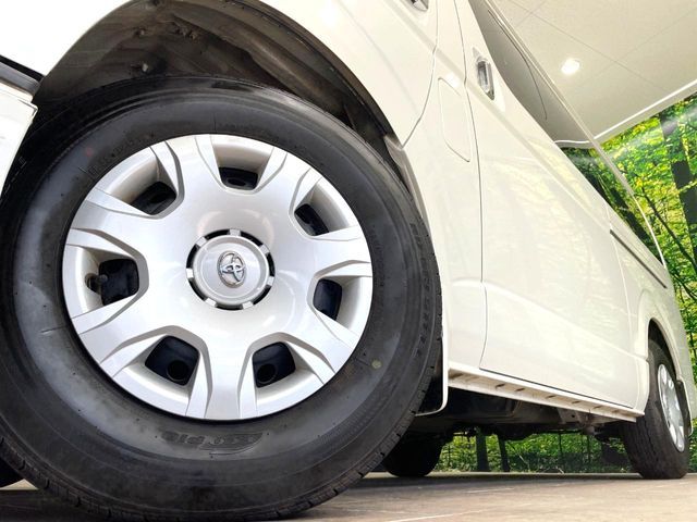 TOYOTA HIACE van 2WD 2019