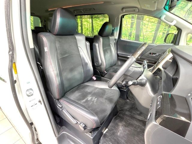 TOYOTA VELLFIRE 4WD 2013