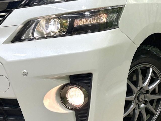 TOYOTA VELLFIRE 4WD 2013