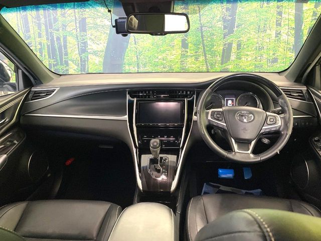 TOYOTA HARRIER 2WD 2017