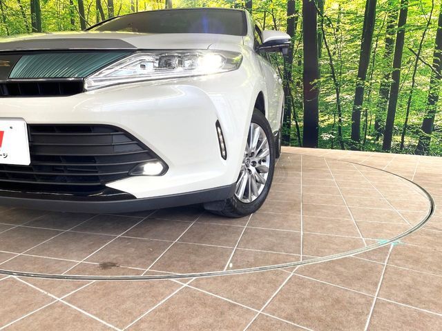 TOYOTA HARRIER 2WD 2017