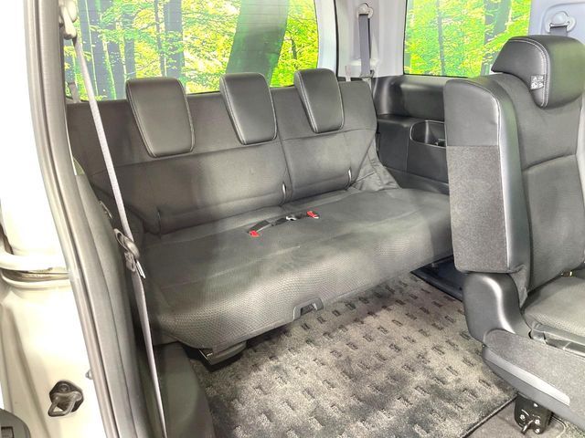 HONDA STEPWAGON SPADA 2012