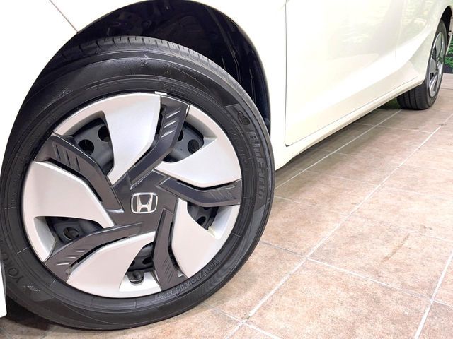HONDA FIT HYBRID 2015