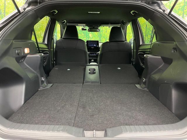 TOYOTA YARIS CROSS HYBRID 2025