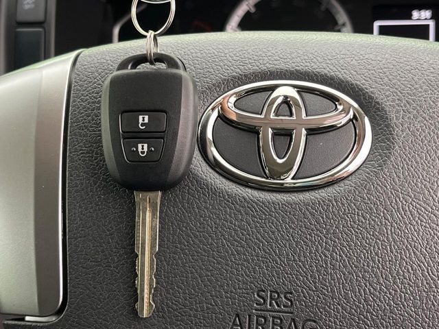 TOYOTA HIACE van 1.25t 2WD 2025