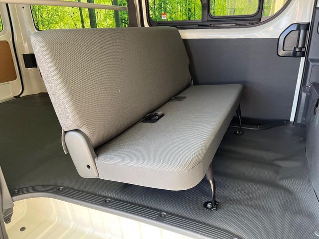 TOYOTA HIACE van 1.25t 2WD 2025