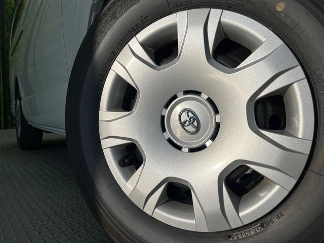 TOYOTA HIACE van 1.25t 2WD 2025