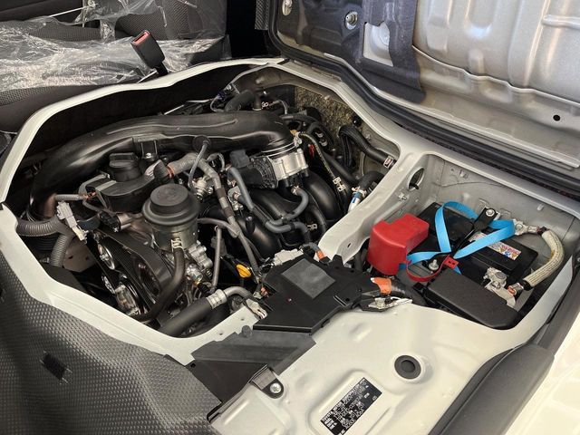 TOYOTA HIACE van 1.25t 2WD 2025