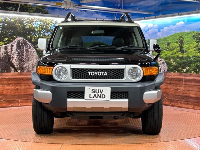 TOYOTA FJ CRUISER 4WD 2011