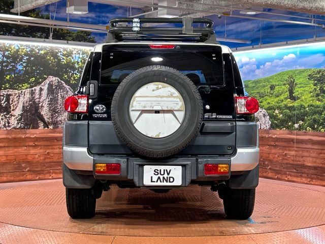 TOYOTA FJ CRUISER 4WD 2011