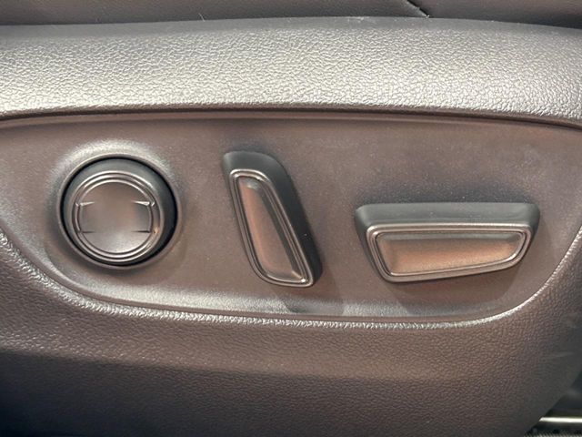 TOYOTA HARRIER 2WD 2025