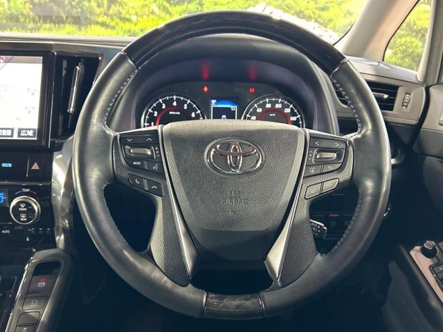 TOYOTA ALPHARD 2018