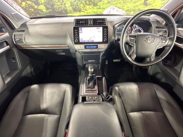 TOYOTA LANDCRUISER PRADO 2023