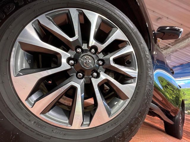 TOYOTA LANDCRUISER PRADO 2023