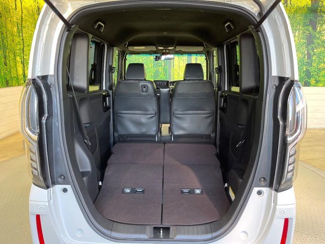 HONDA N BOX CUSTOM 2018