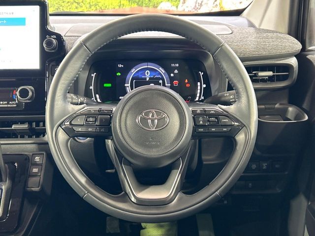 TOYOTA SIENTA HYBRID 2024