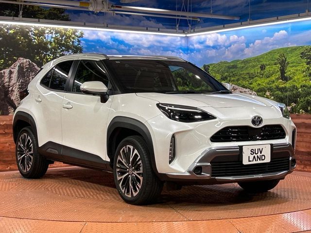 TOYOTA YARIS CROSS 2025