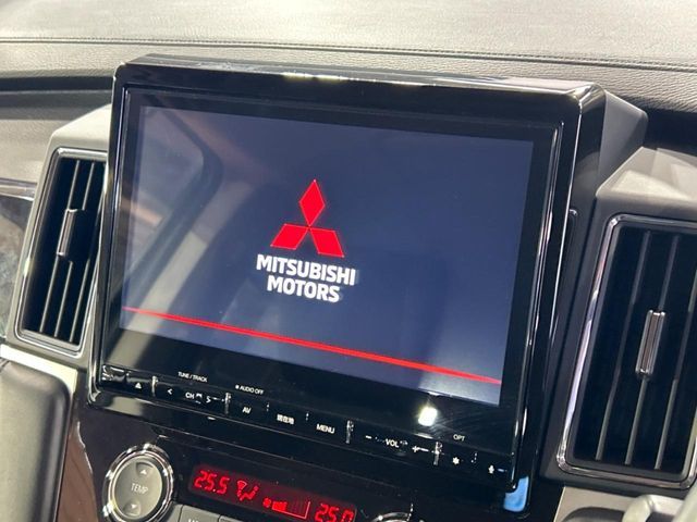 MITSUBISHI DELICA D:5 4WD 2019