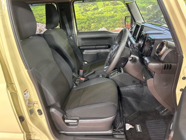 SUZUKI JIMNY NOMADE 2025