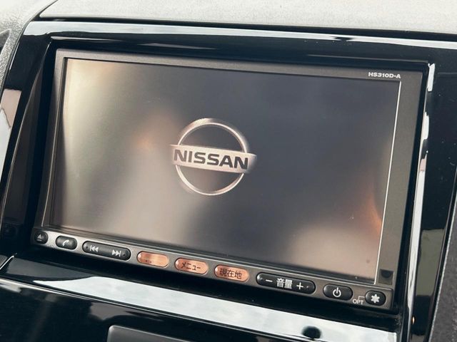 NISSAN ROOX 2011