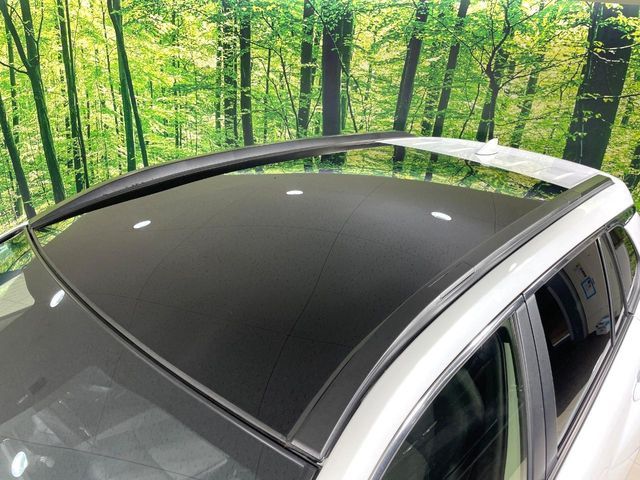 TOYOTA COROLLA CROSS HYBRID 2025