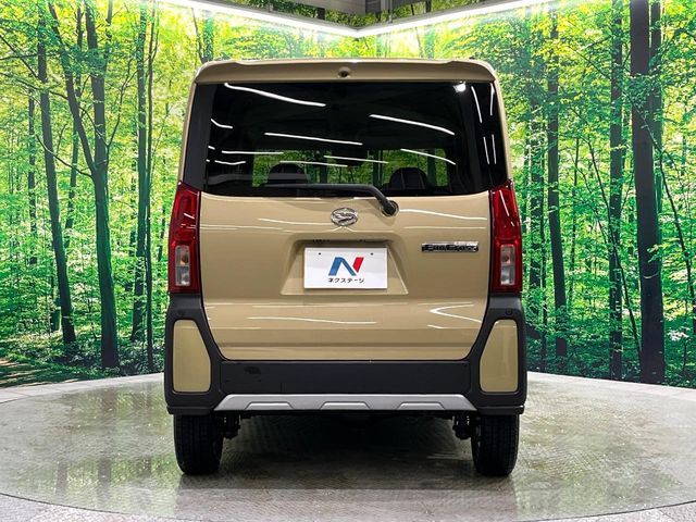 DAIHATSU TANTO FAN CROSS 4WD 2023