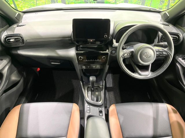 TOYOTA YARIS CROSS HYBRID 2024