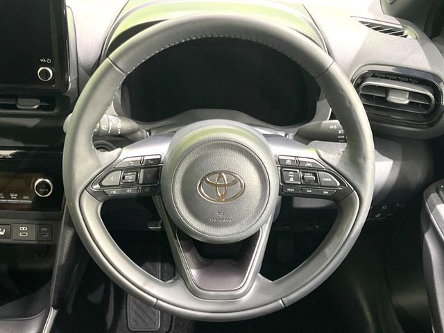 TOYOTA YARIS CROSS HYBRID 2024