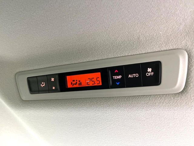 TOYOTA NOAH HYBRID 2021