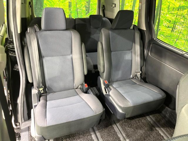 TOYOTA NOAH HYBRID 2021