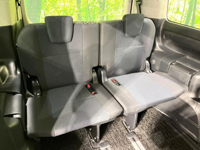 TOYOTA NOAH HYBRID 2021