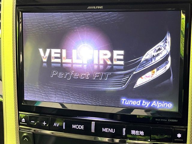 TOYOTA VELLFIRE 2013