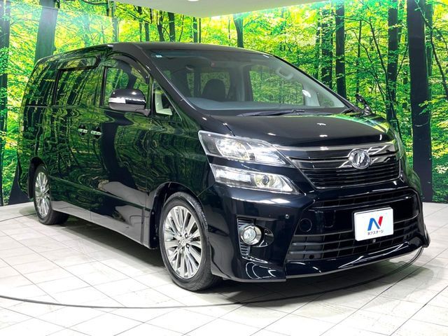 TOYOTA VELLFIRE 2013