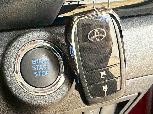 TOYOTA HILUX 4WD 2019