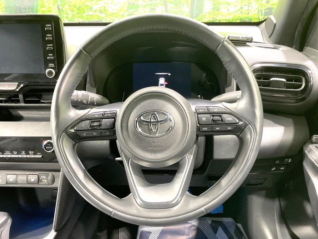 TOYOTA YARIS CROSS HYBRID 2023