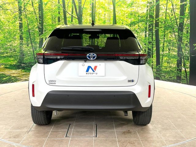 TOYOTA YARIS CROSS HYBRID 2023