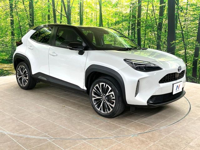 TOYOTA YARIS CROSS HYBRID 2023