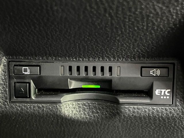 TOYOTA YARIS HYBRID 2022