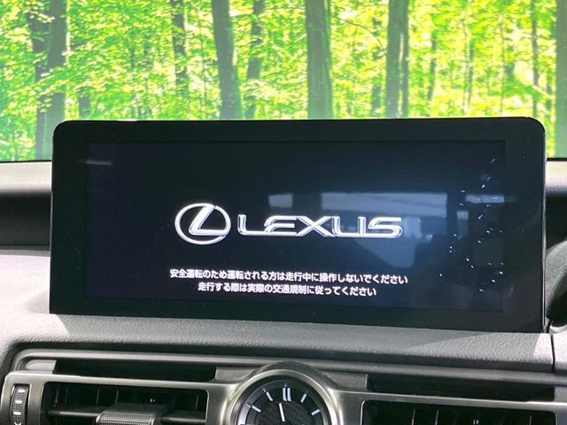 TOYOTA LEXUS IS500 2022